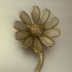 Trifari Gold and Cream Flower Brooch